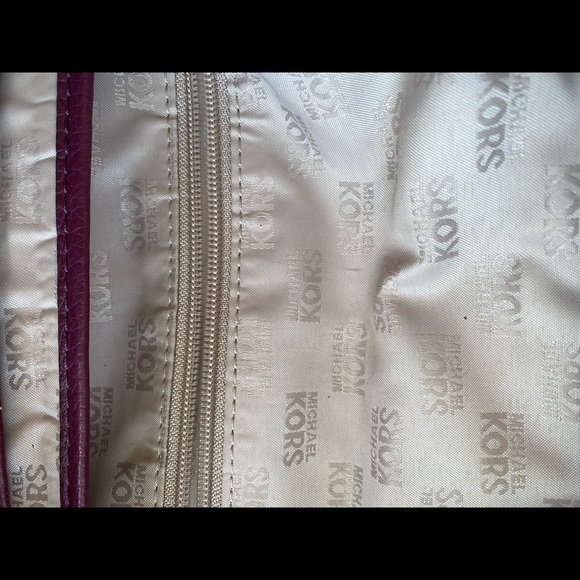 AUTHENTIC MICHAEL KORS WINE BACKPACK - Picture 4 of 4